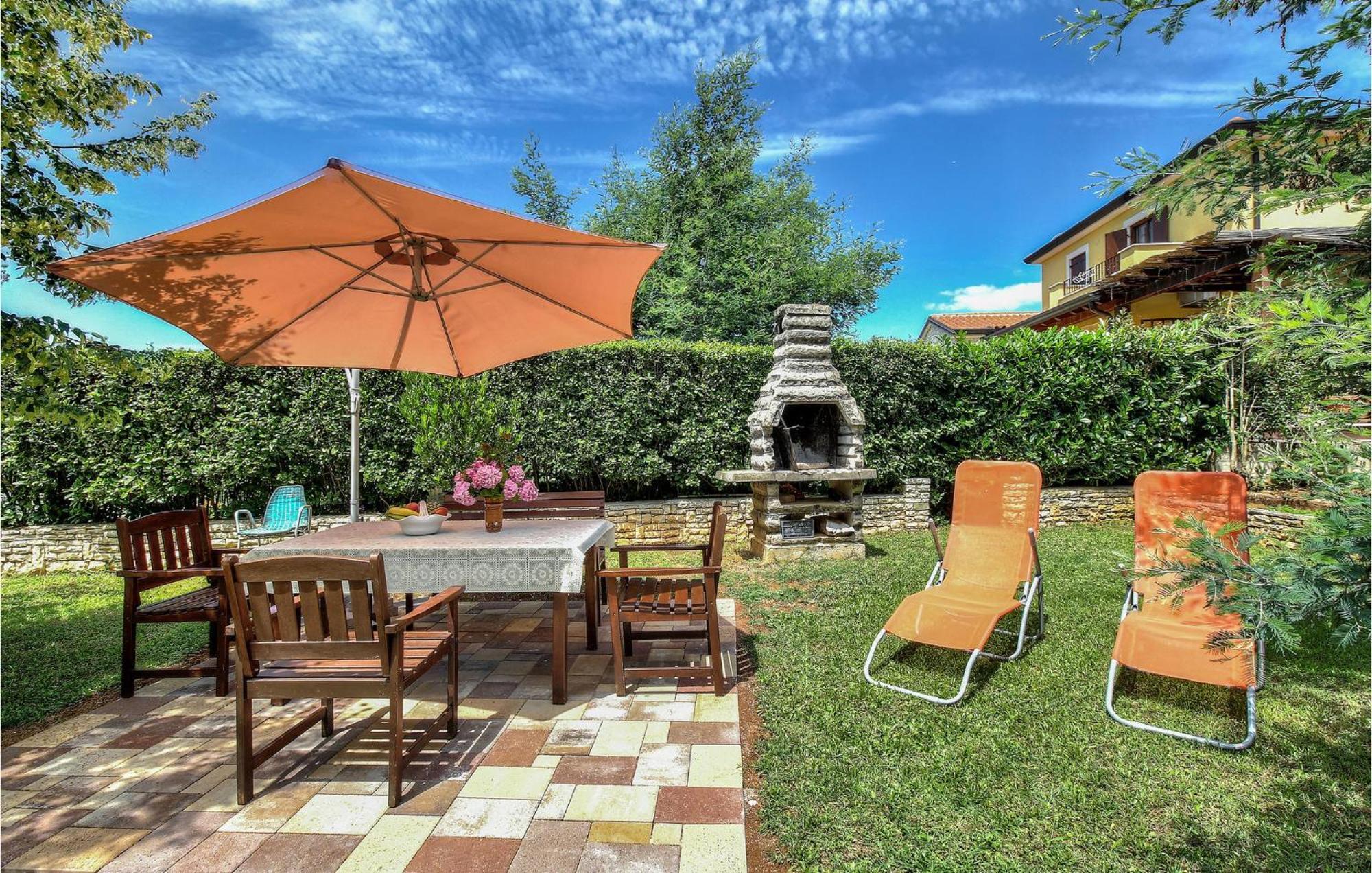 Amazing Apartment In Porec With Wifi מראה חיצוני תמונה