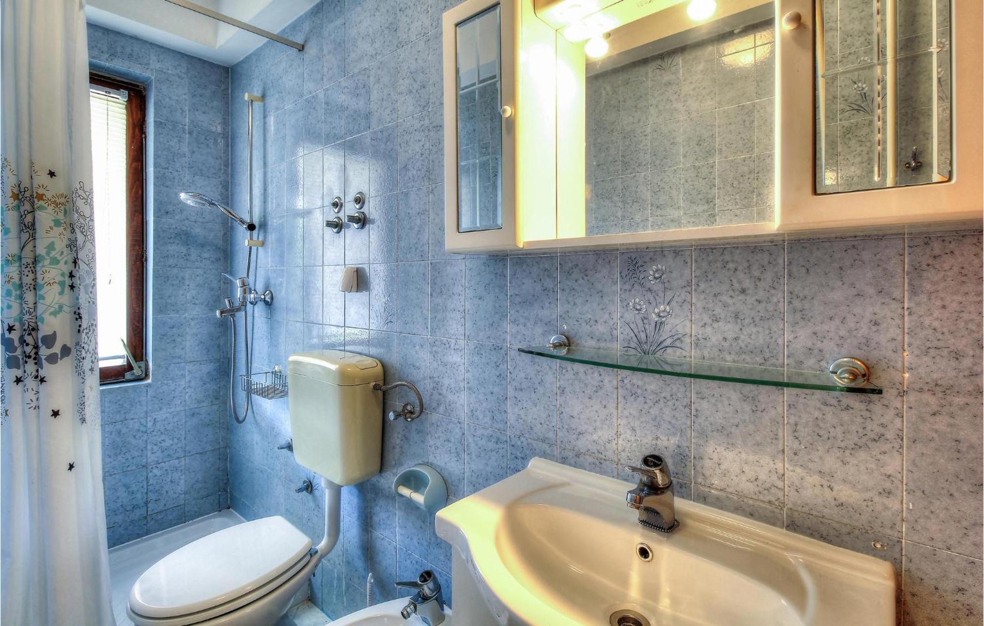Amazing Apartment In Porec With Wifi מראה חיצוני תמונה